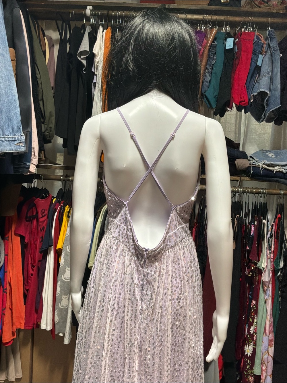 Fashion Nova Lavender Sequin V-Neck Prom Gown - Picture 5 of 8